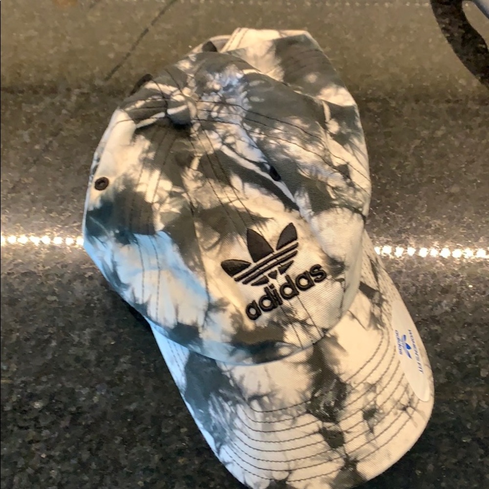 Women’s tie dye hat